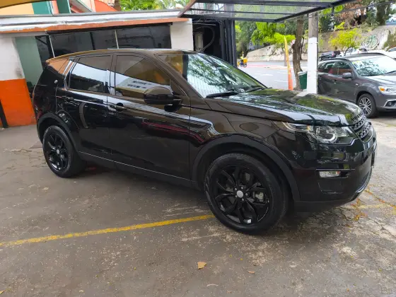 LAND ROVER DISCOVERY SPORT 2.0 16V D240 BITURBO DIESEL HSE 4P AUTOMÁTICO