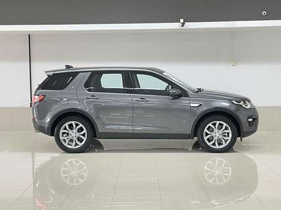 LAND ROVER-DISCOVERY SPORT-2.0 16V SI4 TURBO GASOLINA HSE 4P AUTOMÁTICO LAND ROVER-DISCOVERY SPORT-2018