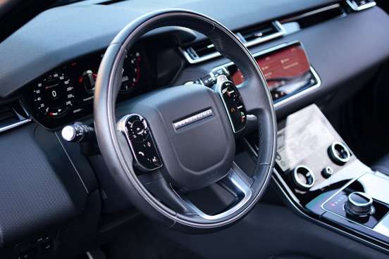 LAND ROVER-RANGE ROVER VELAR-2.0 P300 GASOLINA R-DYNAMIC SE AUTOMÁTICO LAND ROVER-RANGE ROVER VELAR-2018