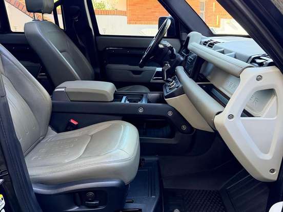 LAND ROVER-DEFENDER-2.0 P300 GASOLINA 110 SE AWD AUTOMÁTICO LAND ROVER-DEFENDER-2021