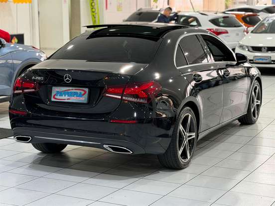 MERCEDES-BENZ-A 200-2020