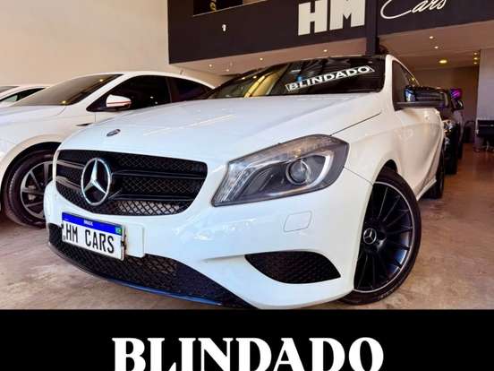 MERCEDES-BENZ-A 200-1.6 TURBO URBAN 16V GASOLINA 4P AUTOMÁTICO MERCEDES-BENZ-A 200-2013