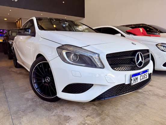 MERCEDES-BENZ-A 200-1.6 TURBO URBAN 16V GASOLINA 4P AUTOMÁTICO MERCEDES-BENZ-A 200-2013