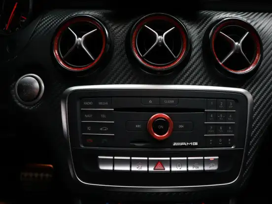 MERCEDES-BENZ-A 45 AMG-2.0 16V TURBO GASOLINA 4P AUTOMATIZADO MERCEDES-BENZ-A 45 AMG-2015