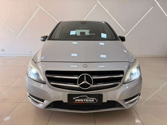 MERCEDES-BENZ-B 200-2012