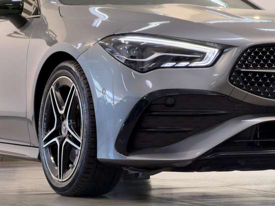 MERCEDES-BENZ-CLA 200-2024