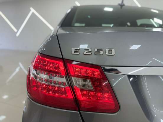 MERCEDES-BENZ-E 250-2012