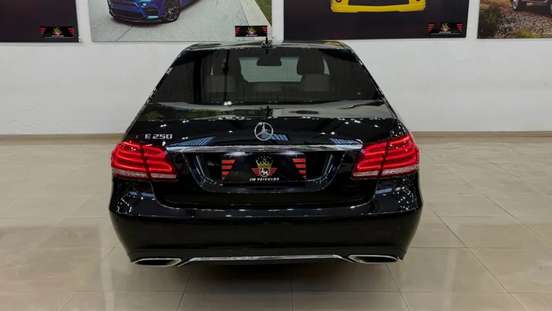 MERCEDES-BENZ-E 250-2015