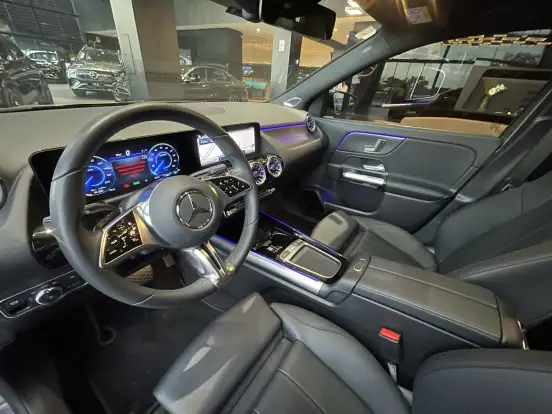 MERCEDES-BENZ-EQA 250-2024