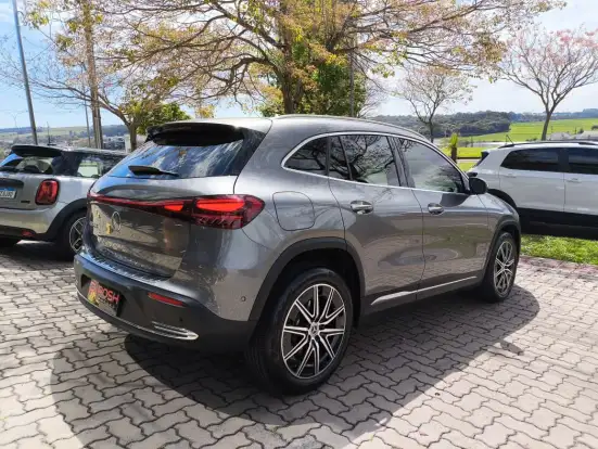 MERCEDES-BENZ-EQA 250-66,5 KW ELÉTRICO MERCEDES-BENZ-EQA 250-2024