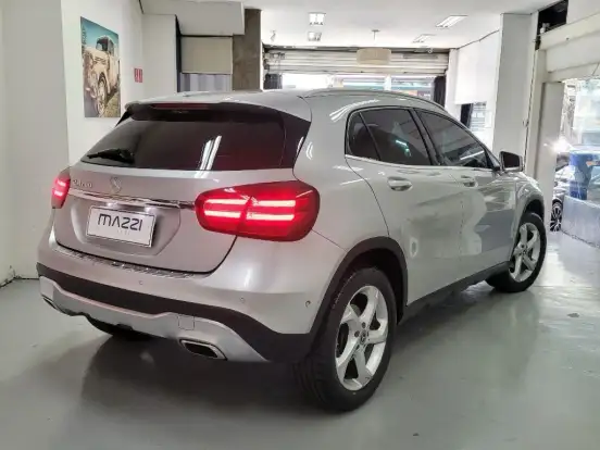 MERCEDES-BENZ-GLA 200-1.6 CGI FLEX ADVANCE 7G-DCT MERCEDES-BENZ-GLA 200-2017