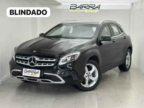 MERCEDES-BENZ GLA 200 1.6 CGI FLEX ADVANCE 7G-DCT