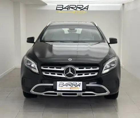 MERCEDES-BENZ-GLA 200-2018