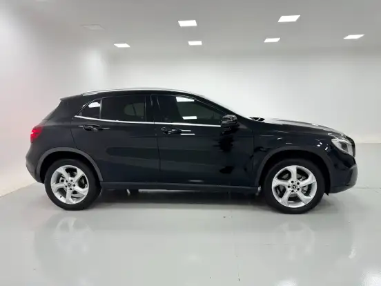 MERCEDES-BENZ-GLA 200-1.6 CGI FLEX ADVANCE 7G-DCT MERCEDES-BENZ-GLA 200-2018