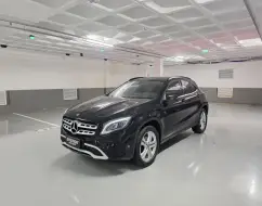 MERCEDES-BENZ GLA 200 1.6 CGI FLEX STYLE 7G-DCT MERCEDES-BENZ GLA 200 1.6 CGI FLEX STYLE 7G-DCT