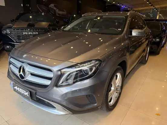 MERCEDES-BENZ-GLA 200-1.6 CGI STYLE 16V TURBO FLEX 4P AUTOMÁTICO MERCEDES-BENZ-GLA 200-2017
