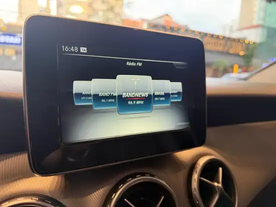 MERCEDES-BENZ-GLA 200-1.6 CGI STYLE 16V TURBO FLEX 4P AUTOMÁTICO MERCEDES-BENZ-GLA 200-2017