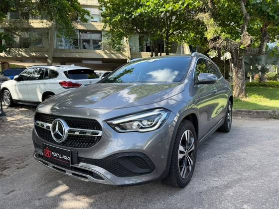 Mercedes-Benz GLA 200 1.3 GCI Gasolina AMG Line 7G-DCT