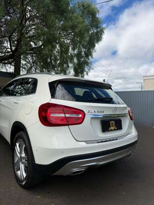 MERCEDES-BENZ-GLA 200-1.6 CGI VISION 16V TURBO FLEX 4P AUTOMÁTICO MERCEDES-BENZ-GLA 200-2015