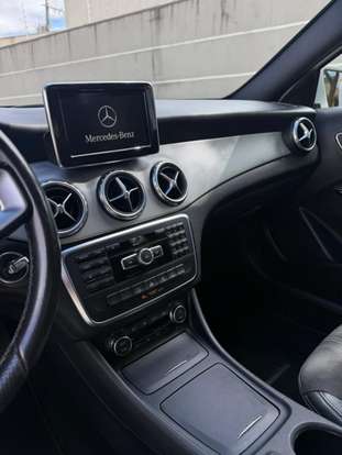MERCEDES-BENZ-GLA 200-1.6 CGI VISION 16V TURBO FLEX 4P AUTOMÁTICO MERCEDES-BENZ-GLA 200-2015