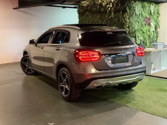 MERCEDES-BENZ-GLA 250-2016