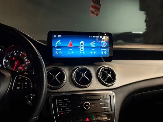 MERCEDES-BENZ-GLA 250-2.0 16V TURBO GASOLINA SPORT 4P AUTOMÁTICO MERCEDES-BENZ-GLA 250-2016