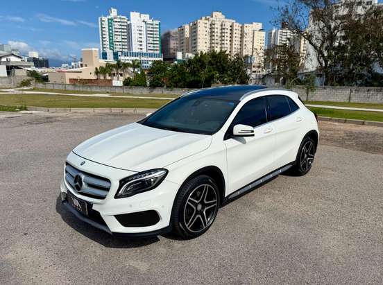 MERCEDES-BENZ-GLA 250-2016