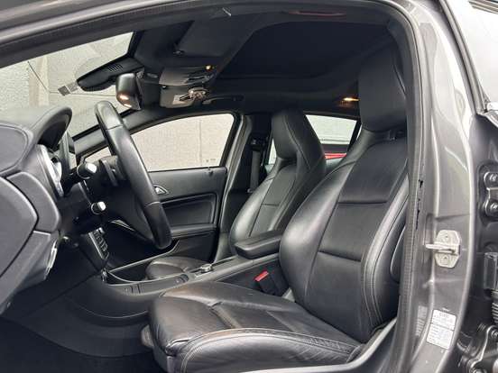 MERCEDES-BENZ-GLA 250-2017