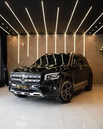 MERCEDES-BENZ-GLB 200-2021