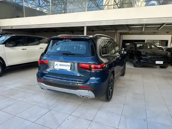 MERCEDES-BENZ-GLB 200-2021