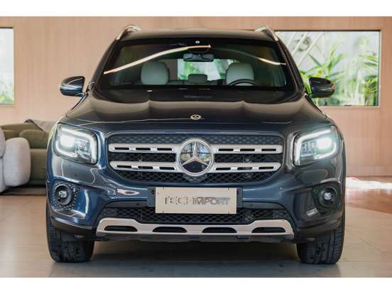 MERCEDES-BENZ-GLB 200-2021