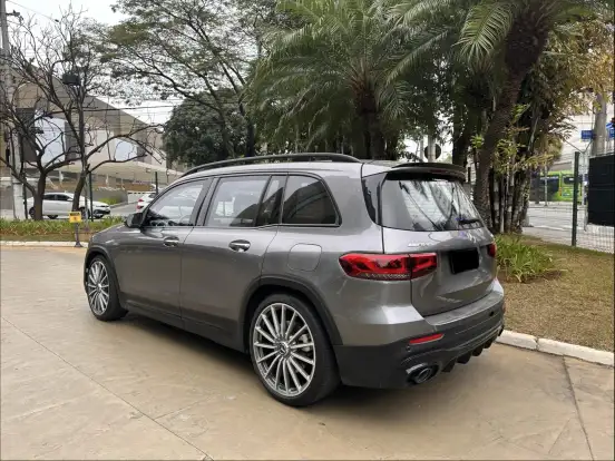 MERCEDES-BENZ-GLB 35 AMG-2022
