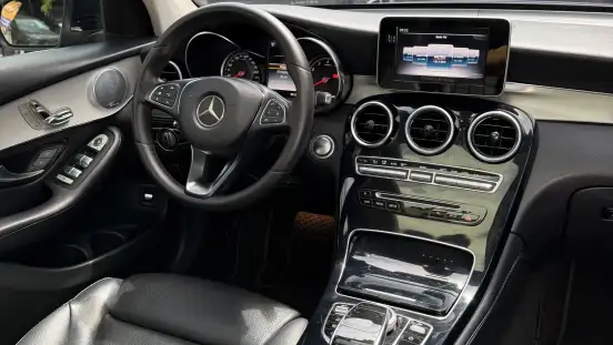 MERCEDES-BENZ-GLC 250-2019