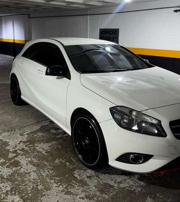 MERCEDES-BENZ-A 200-2014