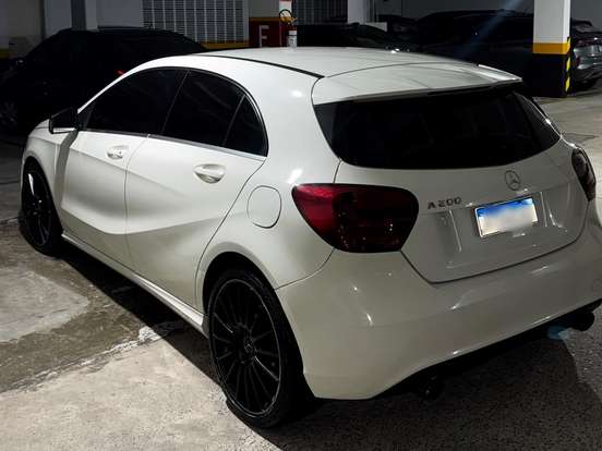 MERCEDES-BENZ-A 200-1.6 TURBO URBAN 16V GASOLINA 4P AUTOMÁTICO MERCEDES-BENZ-A 200-2014