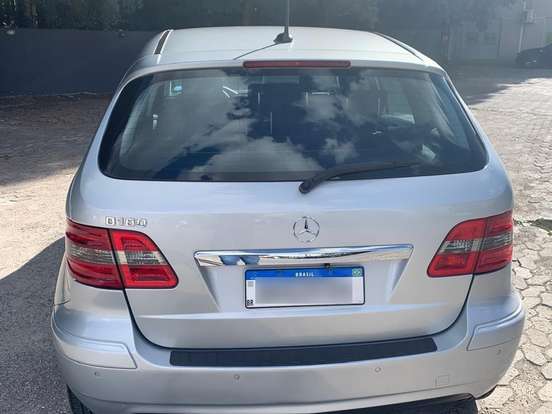 MERCEDES-BENZ-B 180-1.7 8V GASOLINA 4P AUTOMÁTICO MERCEDES-BENZ-B 180-2011