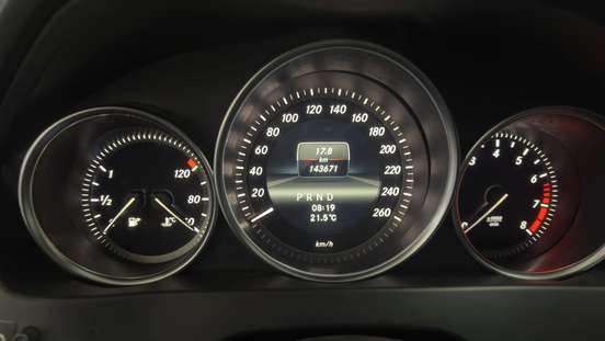 MERCEDES-BENZ-C 180-2013