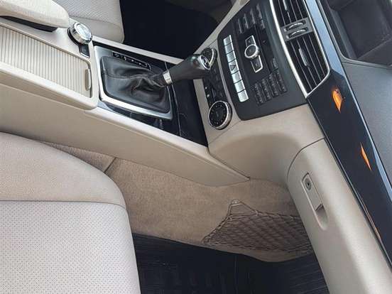 MERCEDES-BENZ-C 180-1.6 CGI SPORT 16V TURBO GASOLINA 4P AUTOMÁTICO MERCEDES-BENZ-C 180-2013