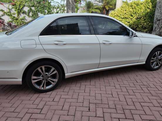 MERCEDES-BENZ-E 250-2.0 AVANTGARDE 16V TURBO GASOLINA 4P AUTOMÁTICO MERCEDES-BENZ-E 250-2013