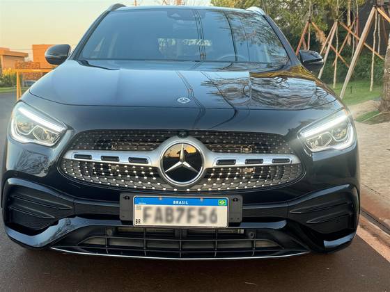 Mercedes-Benz GLA 200 1.3 GCI Gasolina AMG Line 7G-DCT