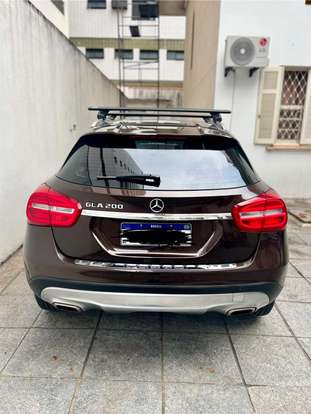 MERCEDES-BENZ-GLA 200-2017