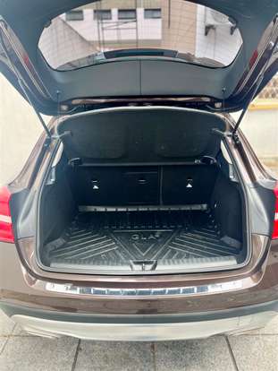 MERCEDES-BENZ-GLA 200-2017