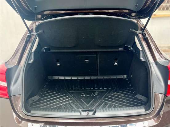 MERCEDES-BENZ-GLA 200-1.6 CGI ADVANCE 16V TURBO FLEX 4P AUTOMÁTICO MERCEDES-BENZ-GLA 200-2017