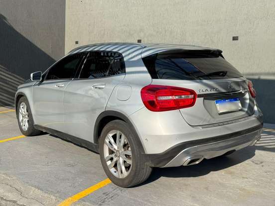 MERCEDES-BENZ-GLA 200-1.6 CGI ADVANCE 16V TURBO GASOLINA 4P AUTOMÁTICO MERCEDES-BENZ-GLA 200-2014