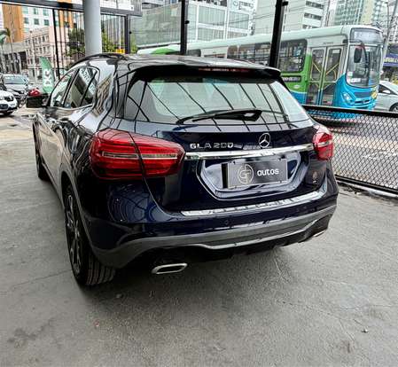 MERCEDES-BENZ-GLA 200-2018