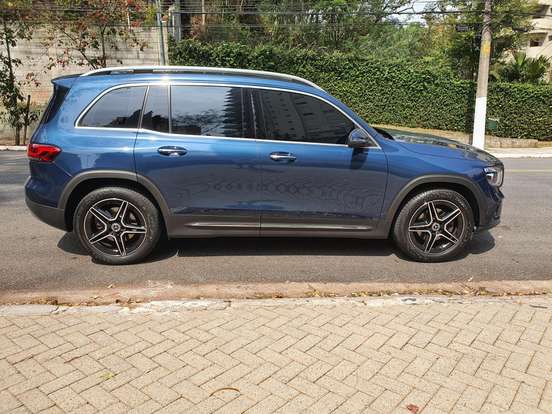 MERCEDES-BENZ-GLB 200-2020