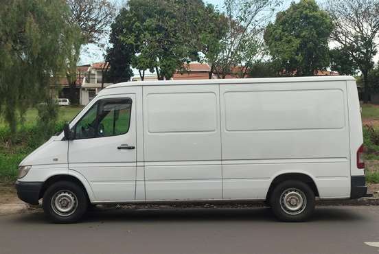 MERCEDES-BENZ-SPRINTER-2009