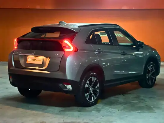 MITSUBISHI-ECLIPSE CROSS-2020