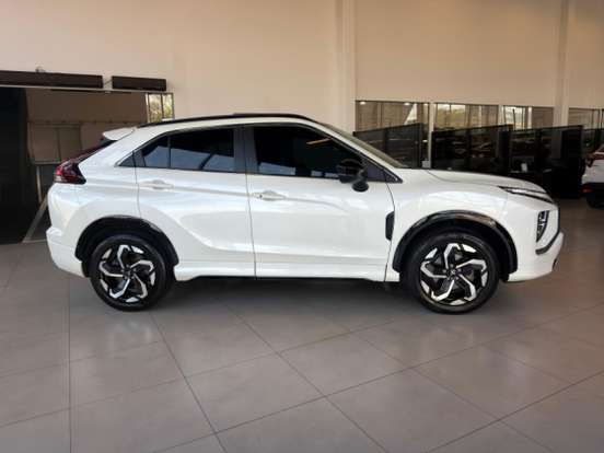 MITSUBISHI-ECLIPSE CROSS-1.5 MIVEC TURBO GASOLINA HPE-S CVT MITSUBISHI-ECLIPSE CROSS-2025