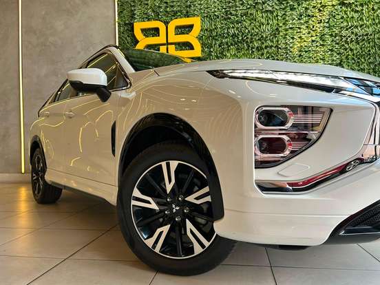 MITSUBISHI-ECLIPSE CROSS-2024